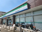 ファミリーマート 世田谷教育会館前店