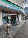 ファミリーマート 用賀四丁目店