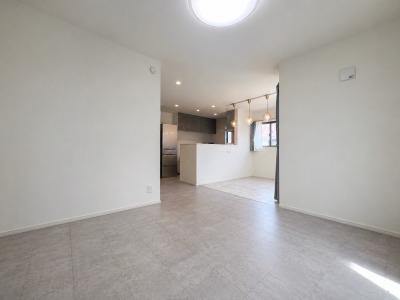 宮坂２丁目～築浅の注文住宅～