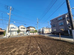 3方向に開けた角地ポジション