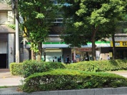 ファミリーマート 池袋グリーン大通り店